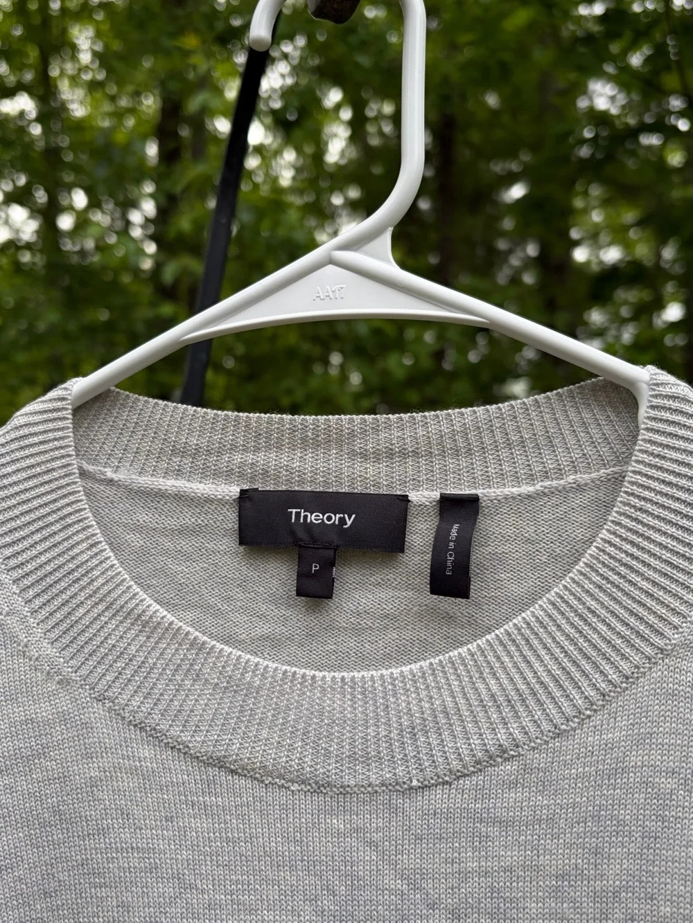 Theory Karenia 100% Merino Wool Sweater Size Small - Picture 6 of 7